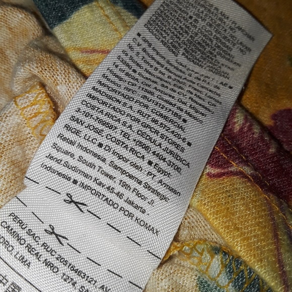 ⭐Old Navy Ruffle Sweater Tanktop - Picture 8 of 9